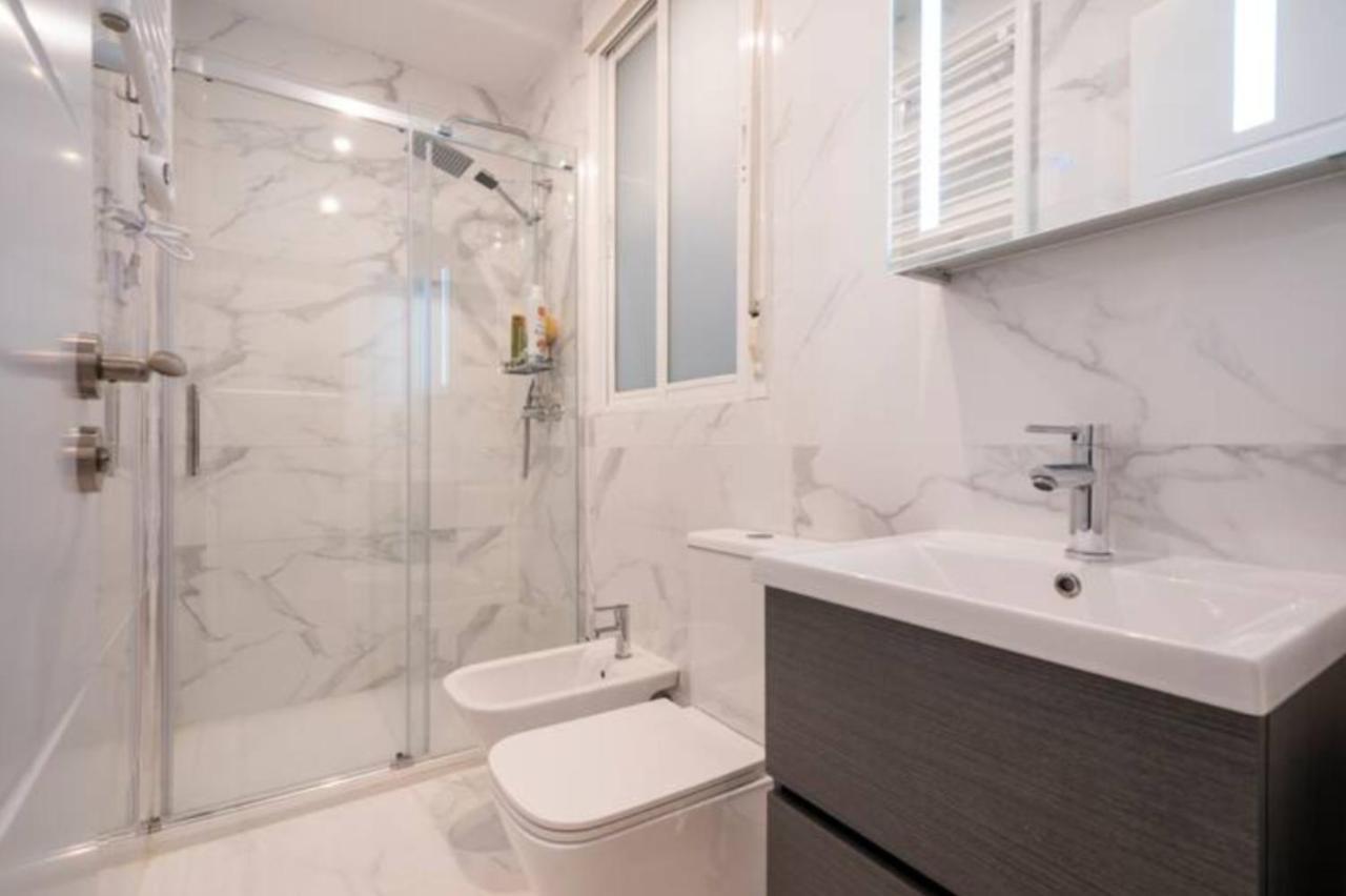 Bedroom Madrid City Center Luaran gambar